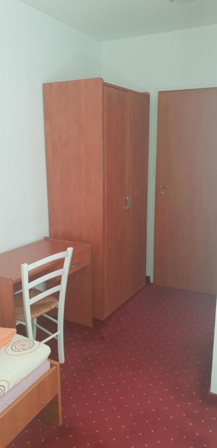 Klet Jana Bed & Breakfast Jastrebarsko Ngoại thất bức ảnh